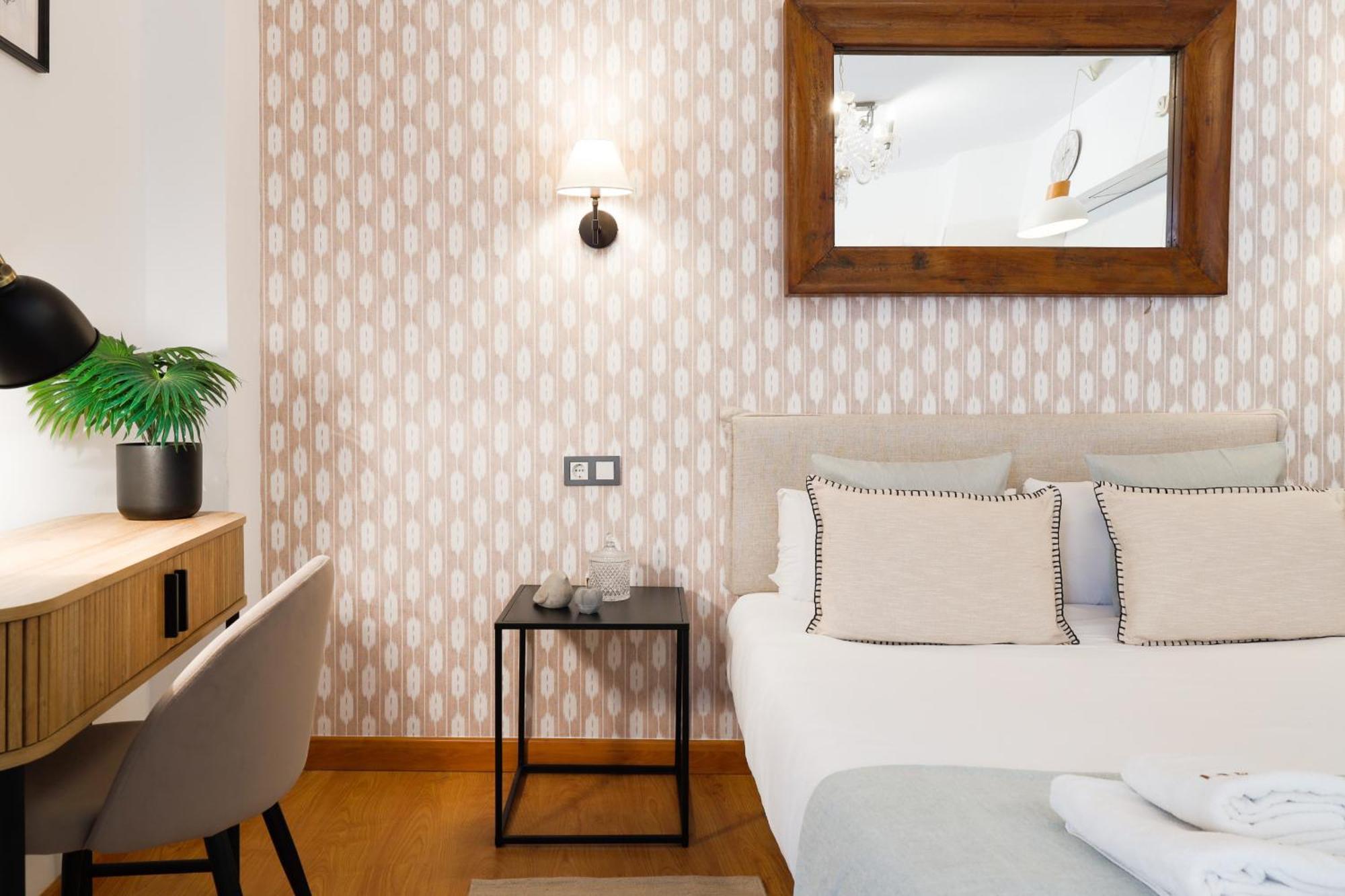 C15 - Charming Modern Studio In The Centre Malaga Bagian luar foto